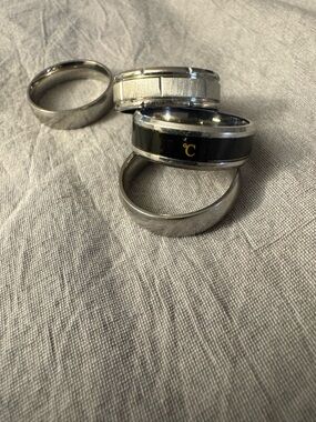 Set of 4 Silver-Tone Men’s 11.5 Wedding Bands Rings